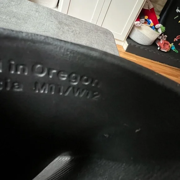 Nike Calm Black Slide Sandals - M 11/W 12 - Picture 4 of 5